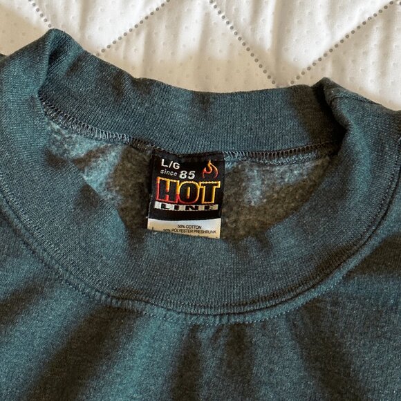 UWaterloo MOM Crewneck Sweater Mother's Day University of Waterloo UW - Picture 3 of 3